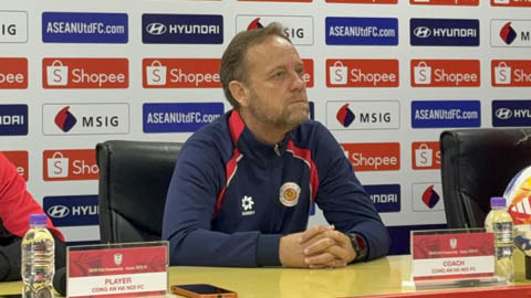  HLV Mano Polking xác nhận tình trạng của Văn Hậu trước cuộc tiếp đón Tampines Rovers